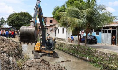 Após parecer da Prefeitura, TCE revoga medida cautelar que suspende dragagem em igarapés de Manaus