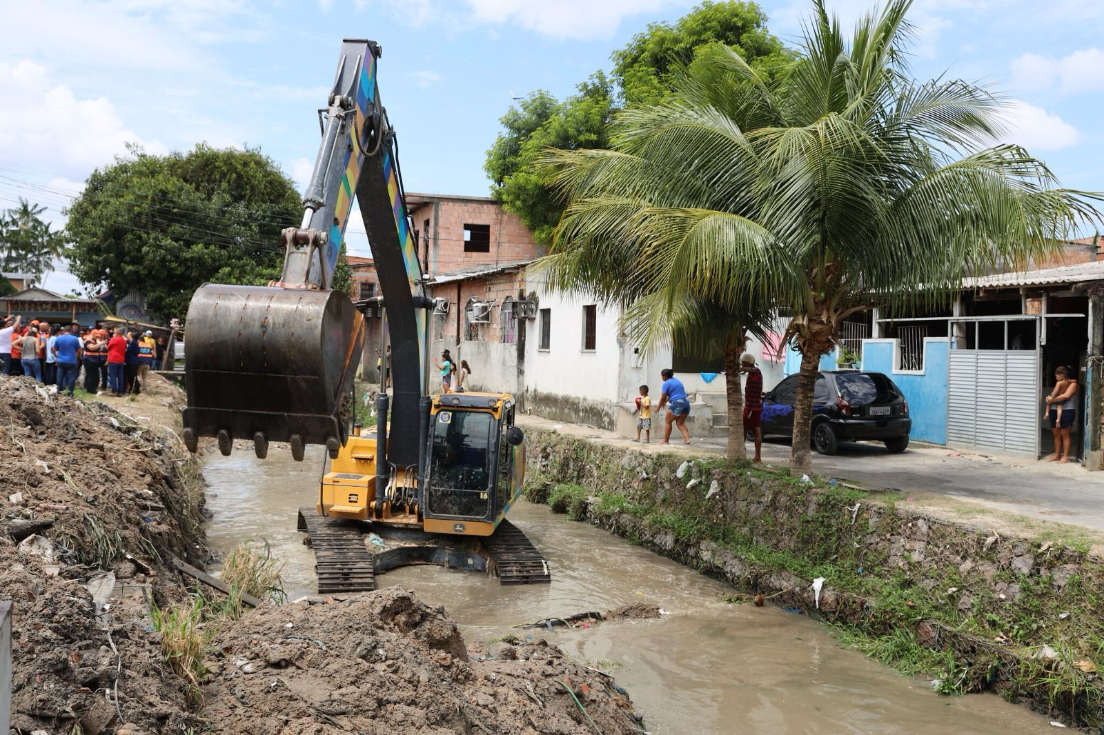 Após parecer da Prefeitura, TCE revoga medida cautelar que suspende dragagem em igarapés de Manaus