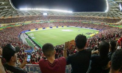 Torcedores amazonenses comemoram vitória do Flamengo sobre o Audax-RJ na Arena da Amazônia