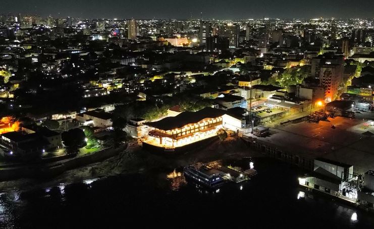 Prefeito faz vistoria técnica para testes de iluminação do mirante do ‘Nosso Centro’ 