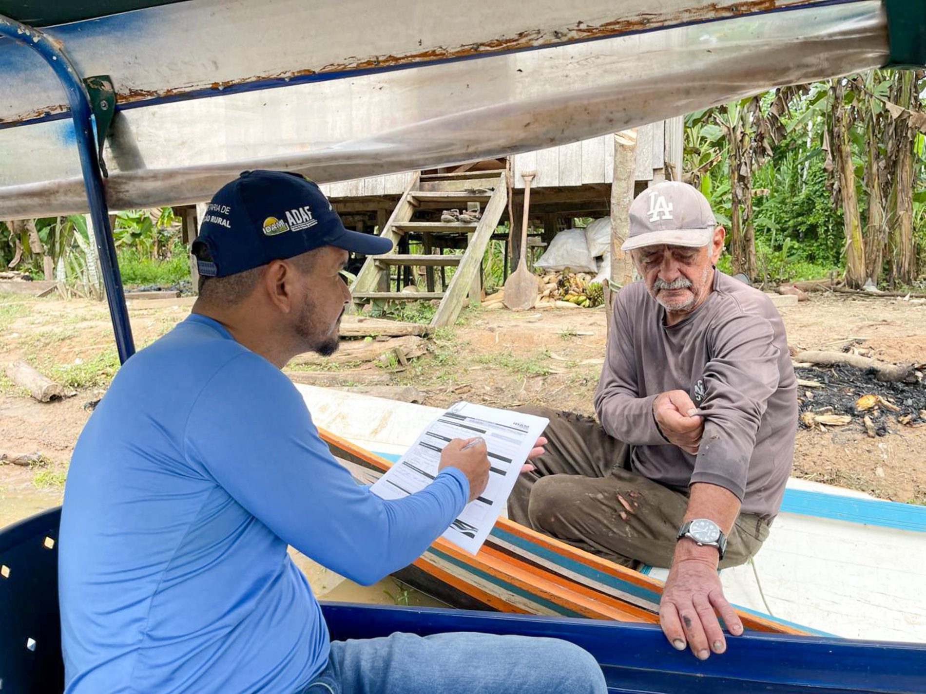 Em Guajará, Idam leva atendimento sobre regularização de documentos a 100 famílias