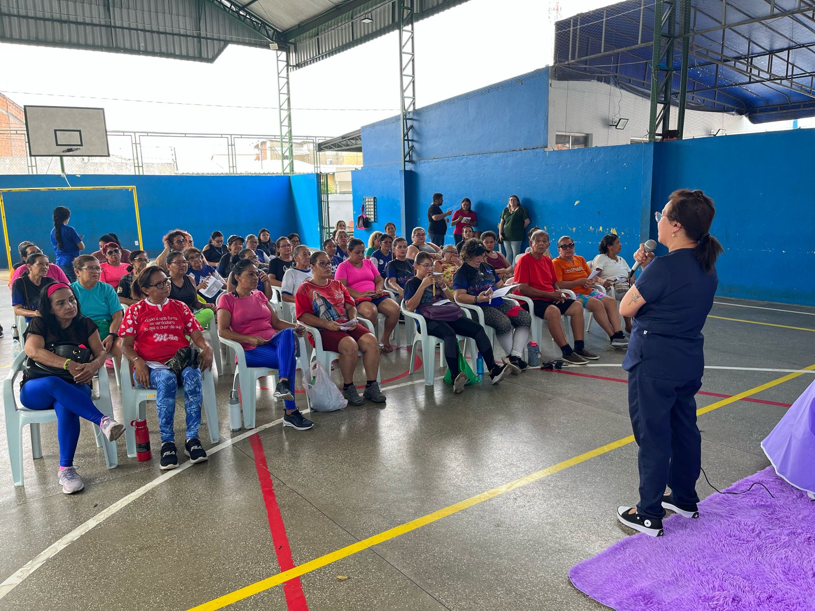 Centro de Convivência André Araújo celebra fevereiro roxo e laranja para conscientizar população sobre doenças crônicas