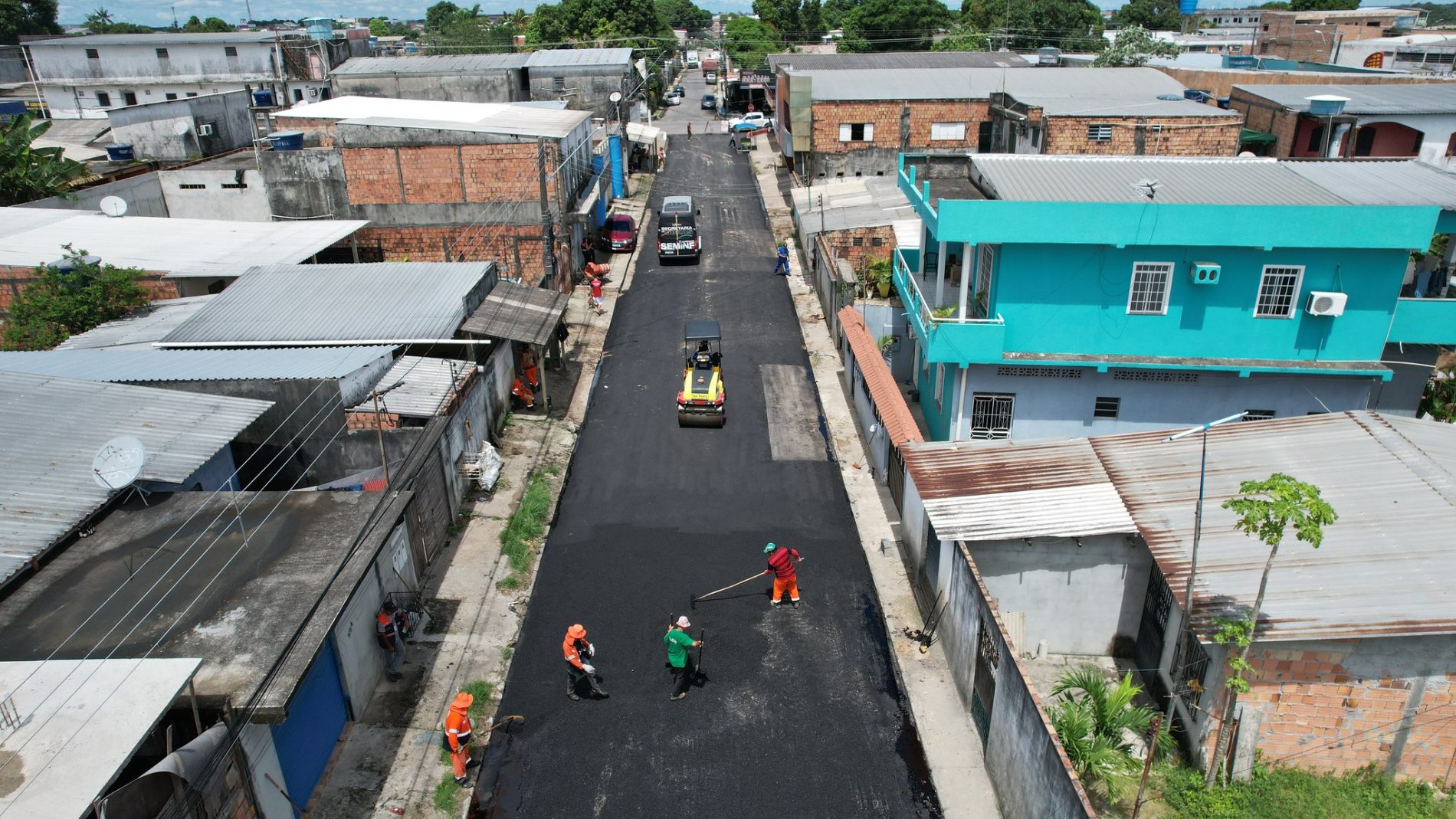 Prefeitura recupera trecho do bairro Cidade de Deus que estava comprometido pelos buracos