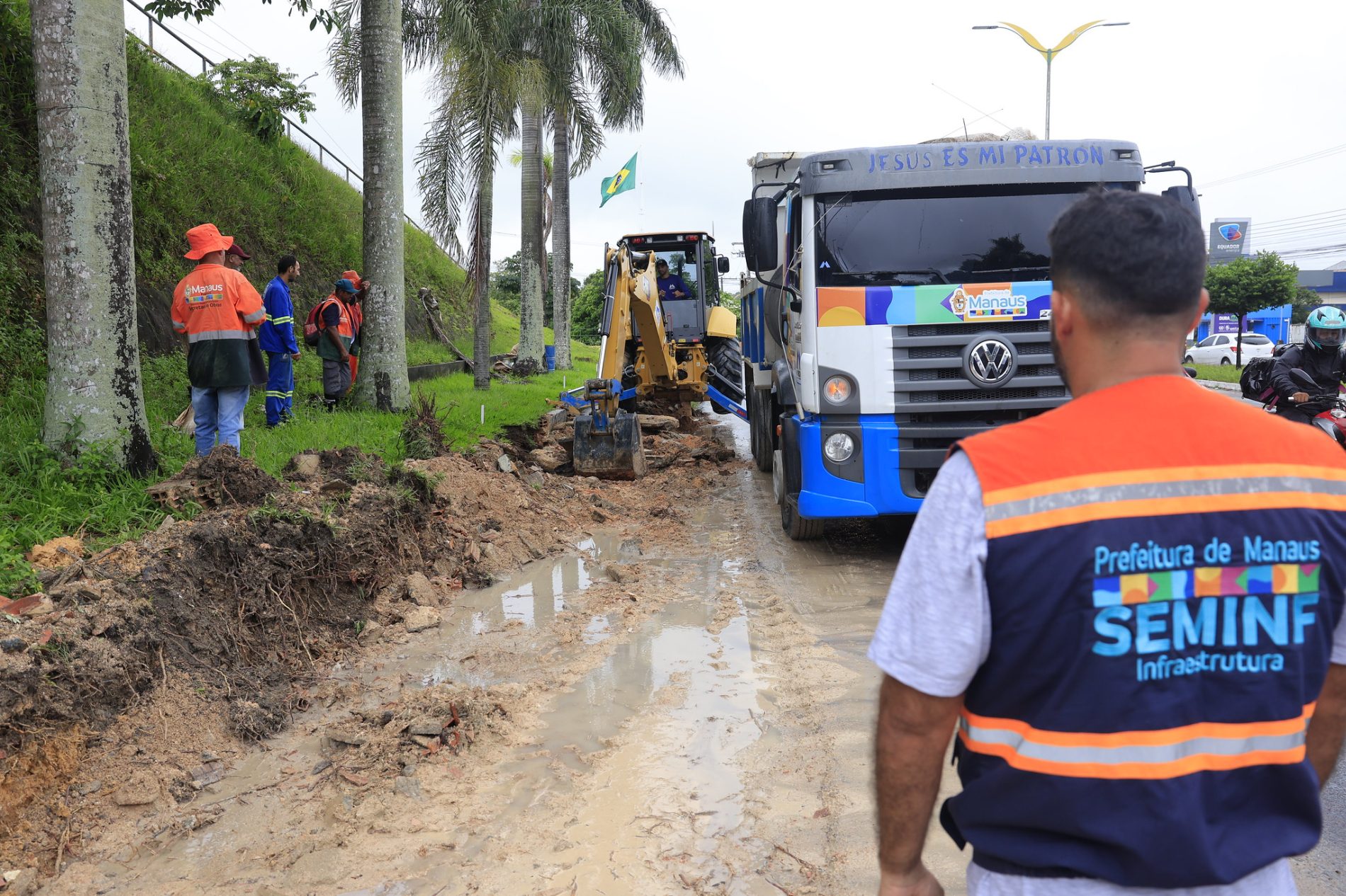 Prefeitura de Manaus inicia obra de alargamento e implantação de nova pista na Av. Rodrigo Otávio