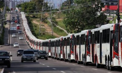 Prefeito entrega 50 novos ônibus, ampliando para 367 a renovação da frota do transporte público em Manaus