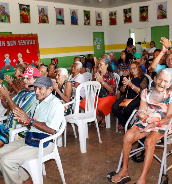 População de Uarini se reúne em ação alusiva ao Combate à Violência Contra a Pessoa Idosa