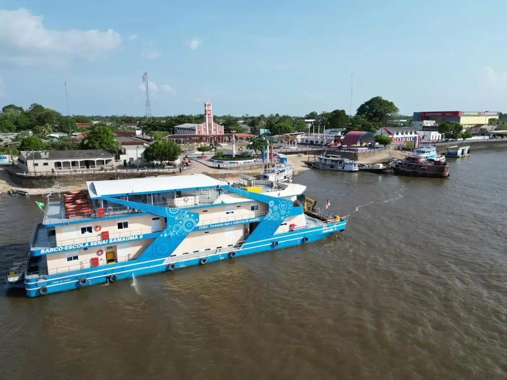 Barco-Escola Samaúma II abre inscrições em Manaquiri para cursos profissionalizantes