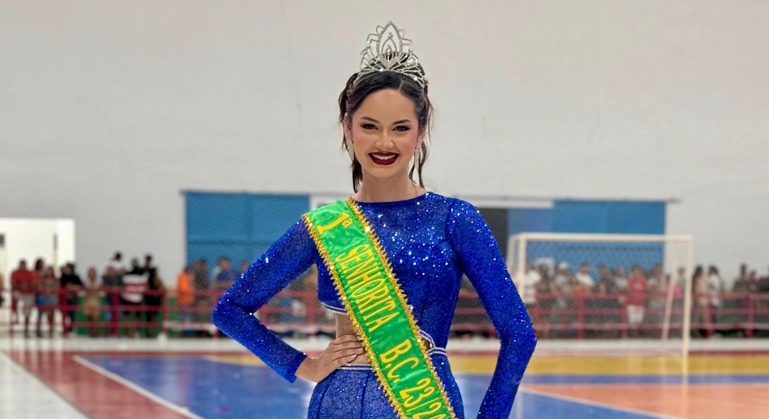 Mayna Azevedo, a Senhorita Benjamin 2024, participa da abertura dos Jogos Escolares do Amazonas