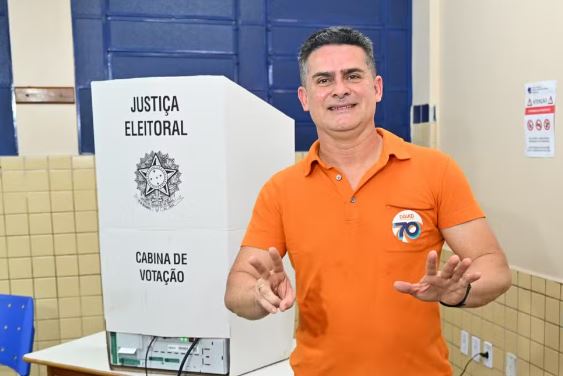 Confira a agenda do candidato à reeleição David Almeida de domingo (27)