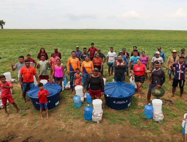 Comunidades de Barreirinha recebem ajuda humanitária devido à estiagem